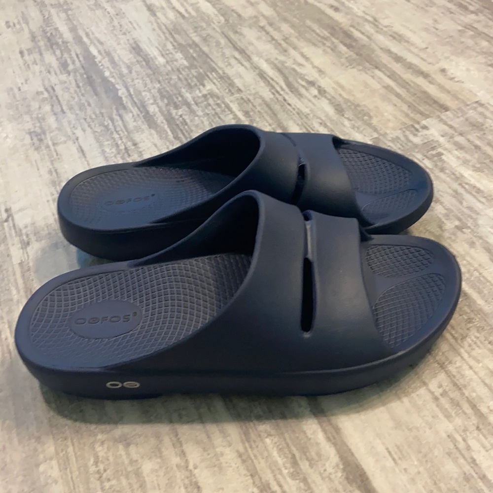 Oofos slide sandals navy blue
